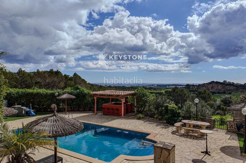 Foto 7774ccdd-cbb3-430d-8748-a546d5266433. Rent chalet with parking pool in Jaume III Palma de Mallorca