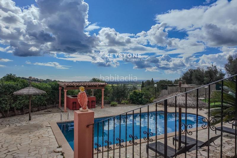 Foto 863e01ff-5a6f-4012-8bda-2007d2328a29. Rent chalet with parking pool in Jaume III Palma de Mallorca