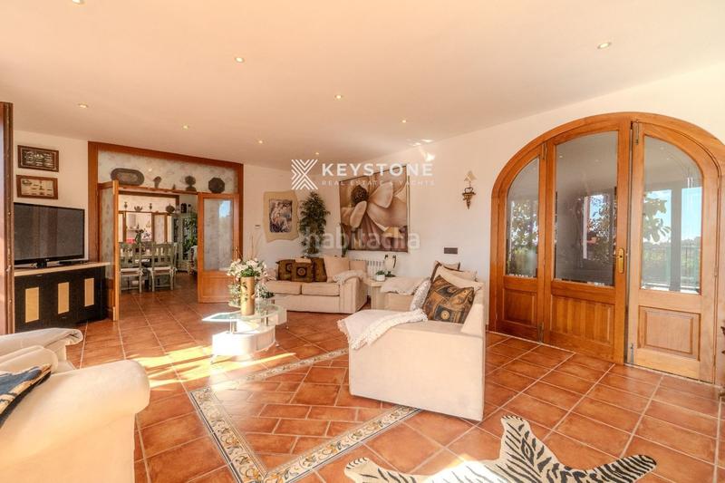 Foto 904a1671-5028-4403-9e20-4bef87a72248. Rent chalet with parking pool in Jaume III Palma de Mallorca