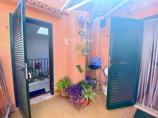 Edificio en Son Canals. Inversión en edificio residencial  listo para alquilar en palma