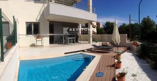 Rent Flat  Calle sor francesca verónica bassa, 2. Exclusiva vivienda con piscina en la bonanova