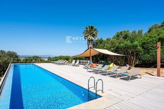 House  Distrito manacor centro. Casa rural de lujo con piscina, jardín y vistas en manacor