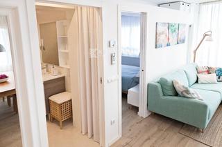 Rent Flat in Son Dureta. Apartamento de 2 dormitorios, elegante y de inspiración escandin