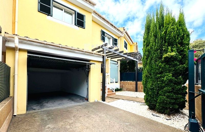Foto 5ef06cf7-11d6-4fb8-8219-e6a3a190dc2c. Casa adossada amb aparcament piscina a Son Xigala Palma de Mallorca