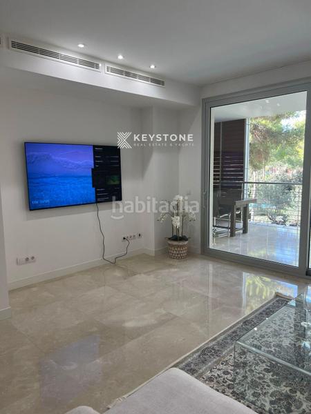 Foto dd8ba75d-36d7-4a07-896a-9da11c285065. Alquiler piso  en bendinat en complejo de lujo con terraza y piscina en Calvià