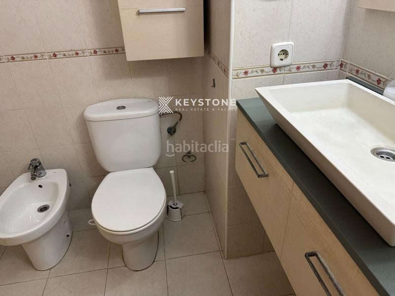 Foto 7f57bf94-afda-47b2-a7eb-c475e4c7785e. Alquiler piso bonito piso reformado con terraza y vistas parciales al mar en Can Pastilla en Palma de Mallorca