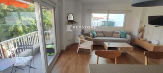 Rent Flat  Carrer brigadier  joaquin ruiz de porras. Elegante piso renovado en el terreno, palma  alquiler temporal