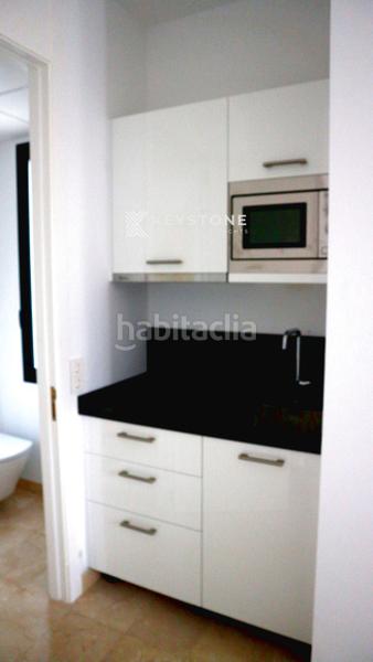 Foto f182b3fe-394c-439d-bbfe-fd5424f98a64. Alquiler piso keystone alquila estudio en portitxol 1 línea en Palma de Mallorca