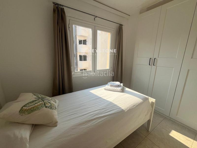 Foto 3764fda0-8da1-4ea8-973f-75242851e089. Alquiler piso apartamento estiloso de 2 dormitorios con vistas al mar en Calvià
