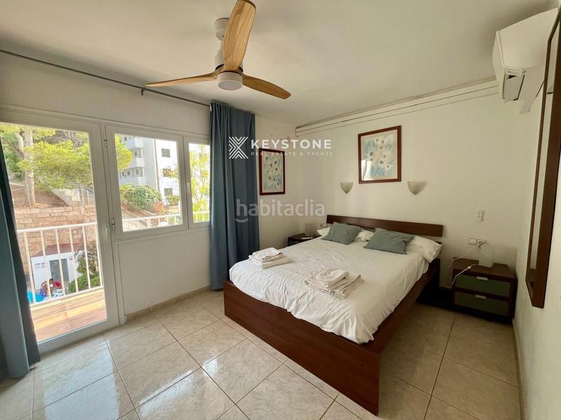 Foto 5c0b55e0-ecf5-42c0-96b4-a003e23bb87d. Alquiler piso apartamento estiloso de 2 dormitorios con vistas al mar en Calvià