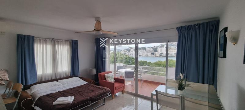 Foto 5dd591fc-fa56-4227-98de-7007ad3c153b. Alquiler piso apartamento estiloso de 2 dormitorios con vistas al mar en Calvià