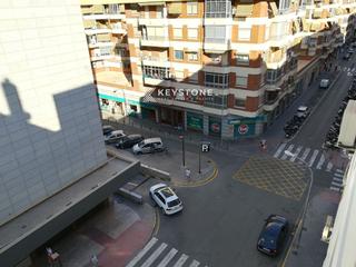 Location Appartement  Calle churruca, 41. Keystone alquila  piso maisonnave 120m  1.300
