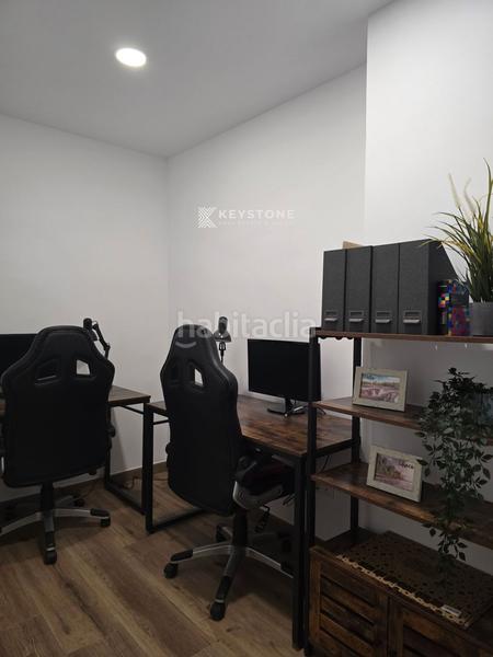 Foto 0fc85839-2c35-4f7a-a5c6-36b5ef2aedc5. Alquiler piso keystone alquila piso reformado en av. estación 1.400 en Alicante