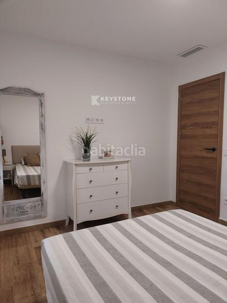Foto b892f539-6da6-405d-8793-da5be484d631. Alquiler piso keystone alquila piso reformado en av. estación 1.400 en Alicante