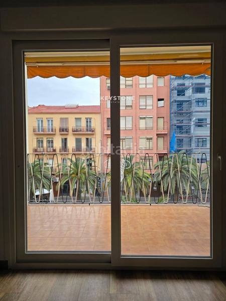 Foto e98b8463-8b51-4446-80d5-8d61baa40836. Alquiler piso keystone alquila piso reformado en av. estación 1.400 en Alicante