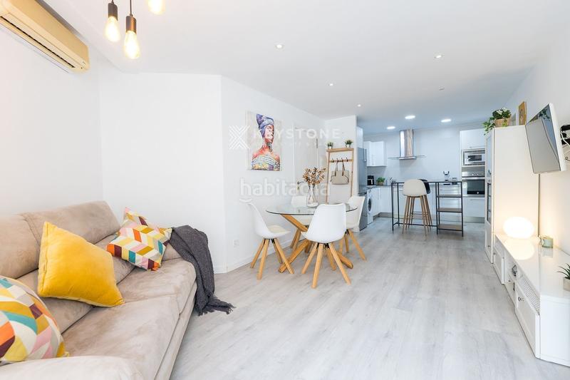 Foto 9f9a5a52-4251-48bc-ad27-f9d38fc5a3ac. Location appartement avec parking piscine dans Cala Vinyes Calvià