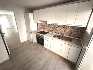 Location Appartement  Calle d'andrea doria. Fantástico piso reformado con balcón en son armadans, palma