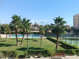 Rent Flat  Maestro josé garberí serrano, 16. Keystone alquila  piso en pau 5  2300