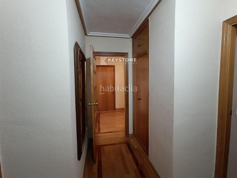 Foto 674e4d23-d63c-4ef5-9ca1-f0e5b0bbc3d2. Alquiler piso keystone alquila piso 4 dormitorios 1200 en Alicante