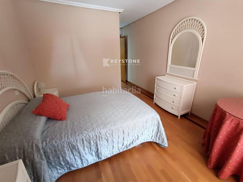 Foto 69a37eb6-fef3-46d5-bb71-8c9ea0920716. Alquiler piso keystone alquila piso 4 dormitorios 1200 en Alicante