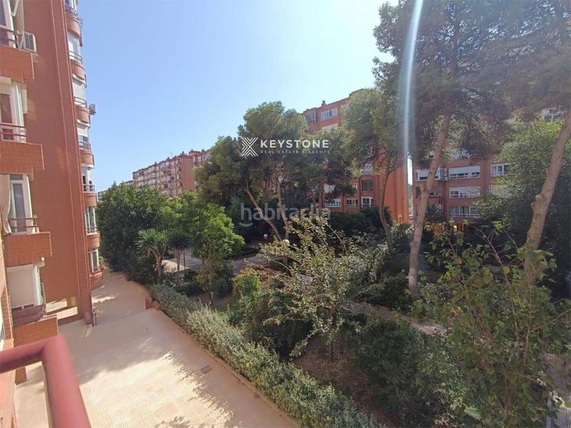 Foto 5f1fe7c7-2d72-43a4-8dd4-6ea449139b9e. Rent flat with pool in Palmeral Alicante