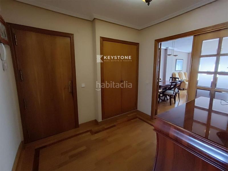 Foto 69edb403-de10-4428-9e6e-cb727543ce8d. Rent flat with pool in Palmeral Alicante