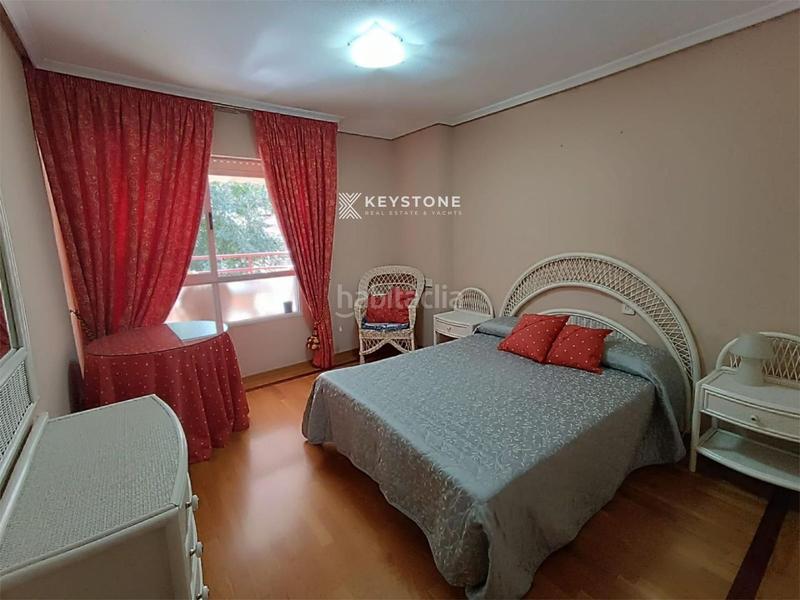 Foto e7c462ed-4f36-4d9c-9944-907157a5fe7c. Rent flat with pool in Palmeral Alicante