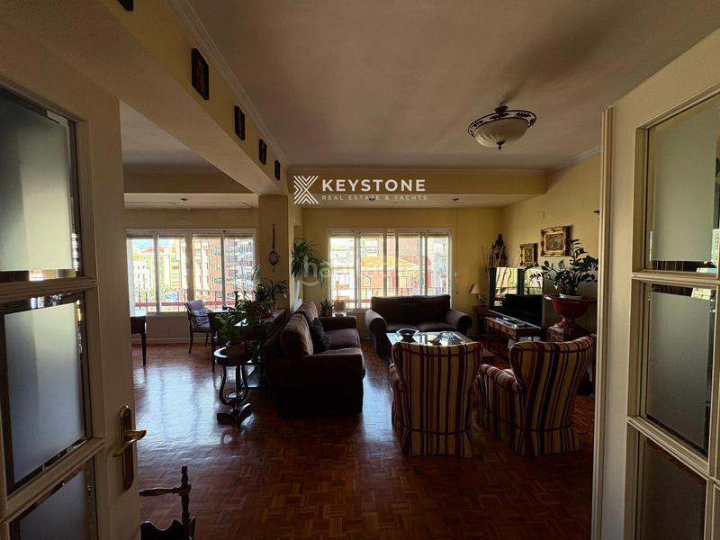 Foto a651a1da-d23c-4dbe-a209-8517aee8da9d. Flat with parking in Ensanche-Diputación Alicante