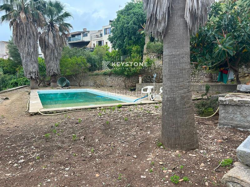 Foto 16df9fed-762f-43fa-b50d-9a331316f6d7. Casa a schiera con parcheggio piscina in Campanet