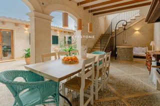 Chalet  N/a. Chalet con licencia vacacional en petra  gran casa con garaje y