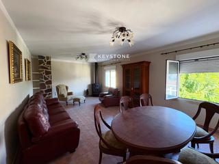 Pis  N/a. Keystone vende  piso en benimantell  215.000