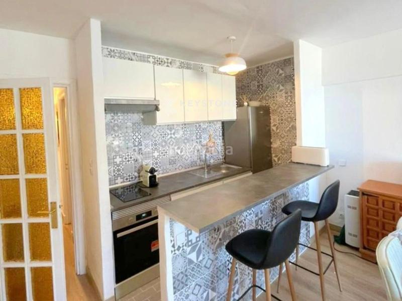 Foto bfefc9ef-e55b-47ed-aceb-e39bea776041. Location appartement avec piscine terrasse dans Palmanova Calvià