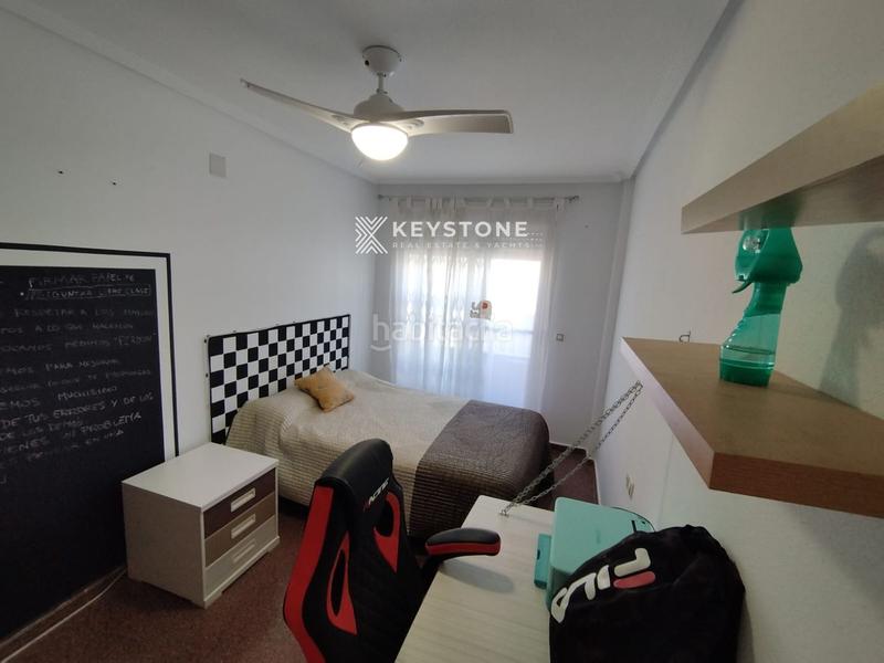 Foto 57bb22c3-65c8-47ba-973e-7871461665c9. Chalet con piscina in Centro Mutxamel