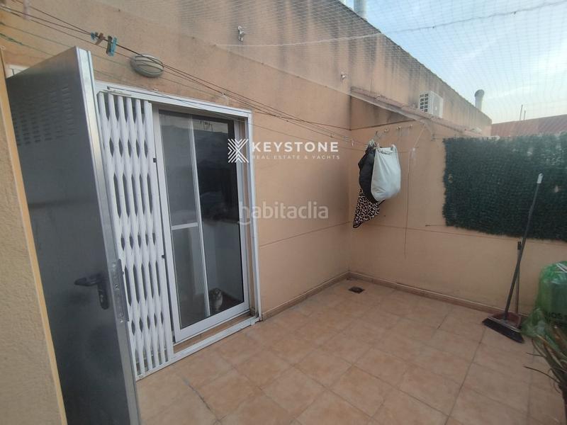 Foto e2024f05-3d5e-47bc-80e0-b707a871a521. Chalet con piscina in Centro Mutxamel