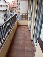 Miete Etagenwohnung  Calle pintor velazquez, 56. Keystone alquila  piso en mercado alicante  1100