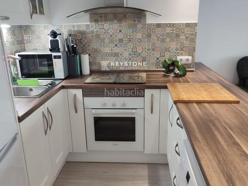 Foto 4478227c-4025-4075-a5a4-8ace63ea32b2. Miete etagenwohnung mit heizung parking pool in Peguera Calvià