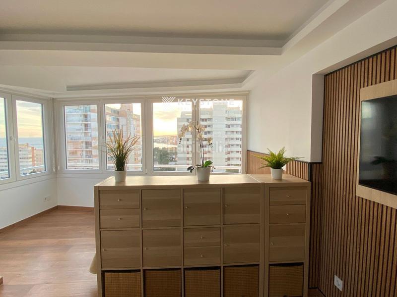 Foto ea30ea6a-4626-4435-a13e-84dea8462812. Rent flat with heating pool in Cala Major Palma de Mallorca