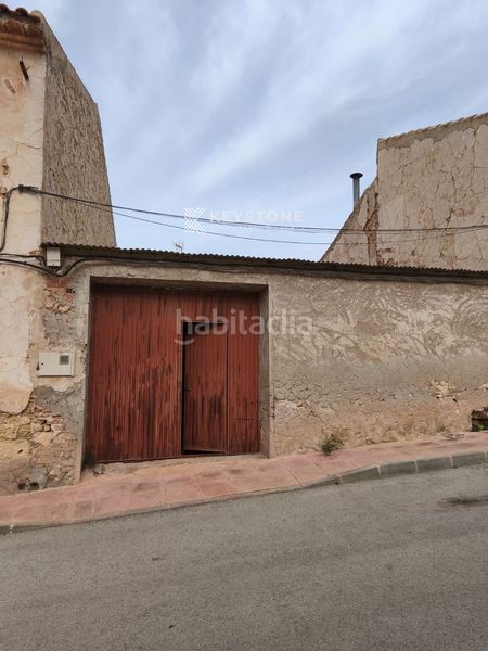 Foto cf3b918e-ca95-44e4-a6f7-abda7262e53b. Casa amb calefacció aparcament a Algueña
