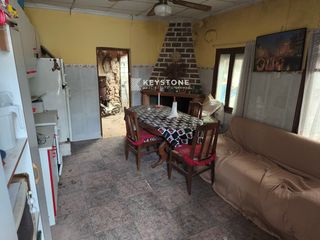 Haus  N/a. Keystone vende  casa rural en solana de algüeña  45.000