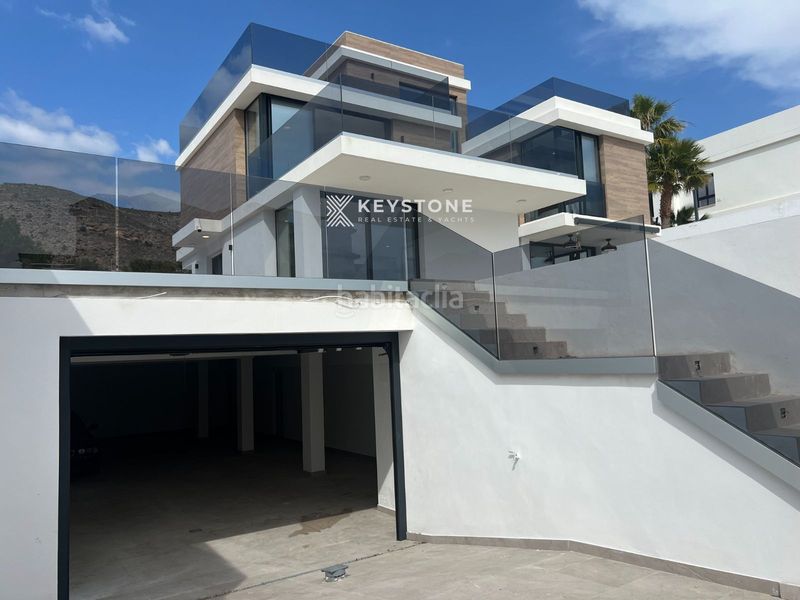 Foto 48f7cb96-40f4-4f18-8e51-39060b876346. Casa amb calefacció aparcament piscina a Golf Bahía Finestrat