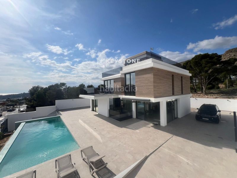Foto d83b467b-035c-40d9-9d89-84c45bc3066d. Casa amb calefacció aparcament piscina a Golf Bahía Finestrat