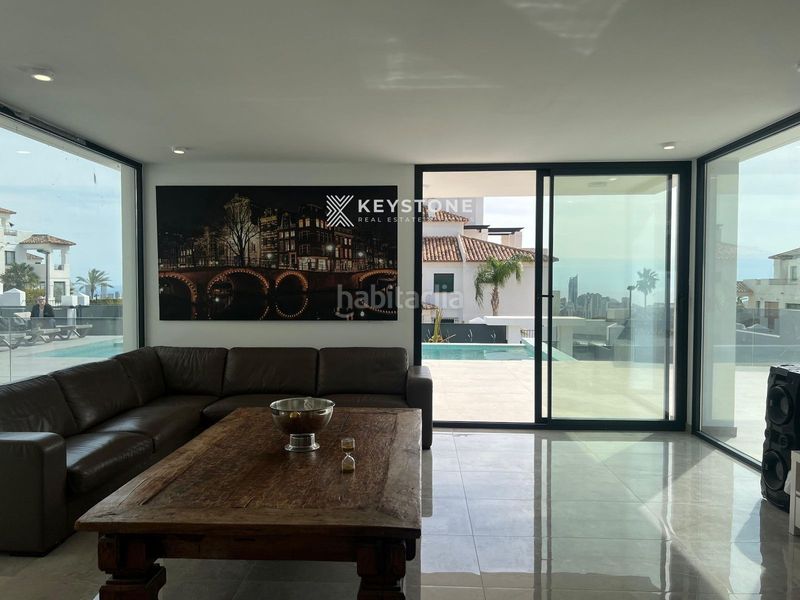 Foto f97c82a2-f928-44a6-97b7-435a7a8c0314. Casa amb calefacció aparcament piscina a Golf Bahía Finestrat