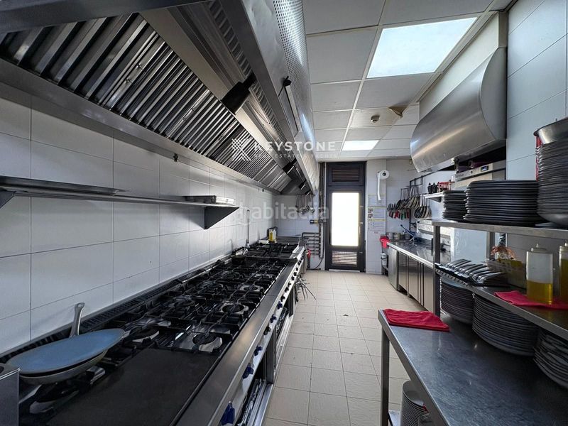 Foto d2d6cbf4-b6e6-43c3-b1a1-7d24e4d5df46. Local comercial a Alicante golf Alicante