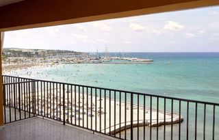 Rent Flat  Calle de cartago. Keystone alquila  piso en playa de palma