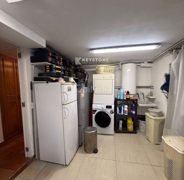 Foto 4c8e3c74-eb9b-45ba-8585-48aafdbd5946. Casa amb aparcament piscina a Cala Major Palma de Mallorca