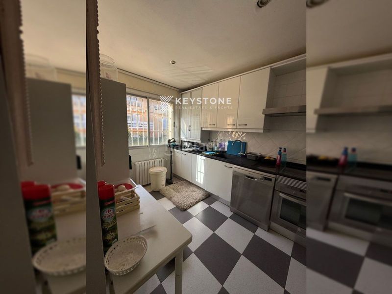 Foto bb46e44a-8b35-4713-b974-1ba5a66cbfb3. Casa amb aparcament piscina a Cala Major Palma de Mallorca