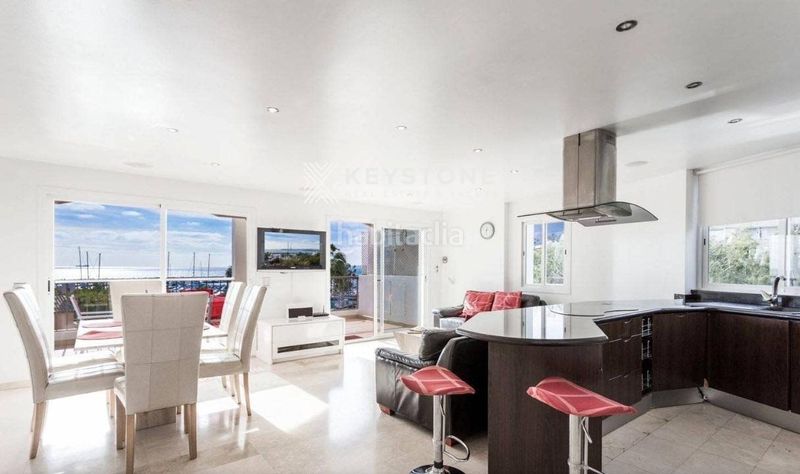 Foto 4eae31c5-ccb7-4fa1-9a67-04843e968250. Àtic amb piscina a Portals Nous Calvià