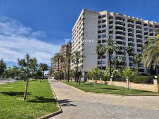 Pis  Gabriel roca. Primera línea paseo marítimo palma  terraza, vistas mar y garaje
