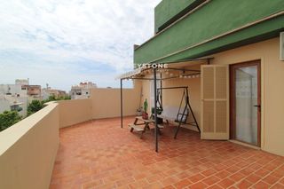 Rent Penthouse  Torcuato luca tena. Atico en alquiler con amplias terrazas en palma