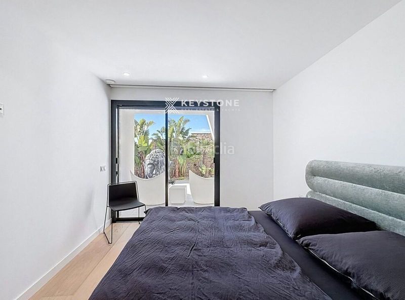 Foto 7859de4f-3145-4298-9034-50a944906104. Casa amb calefacció piscina a Casco Antiguo - Sta. Cruz - Ayuntamiento Alicante